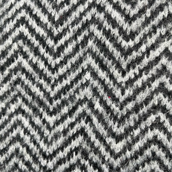 Express Heathered Gray Crewneck Sweater with Herringbone Pattern NWT - Small - Picture 4 of 6